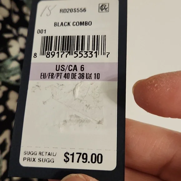 Dress - Picture 3 of 4